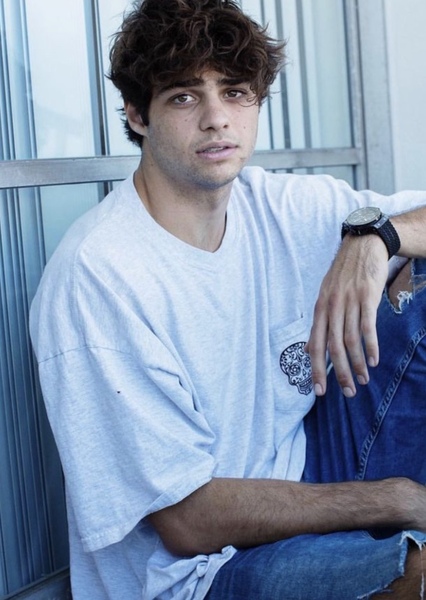 Noah Centineo photo