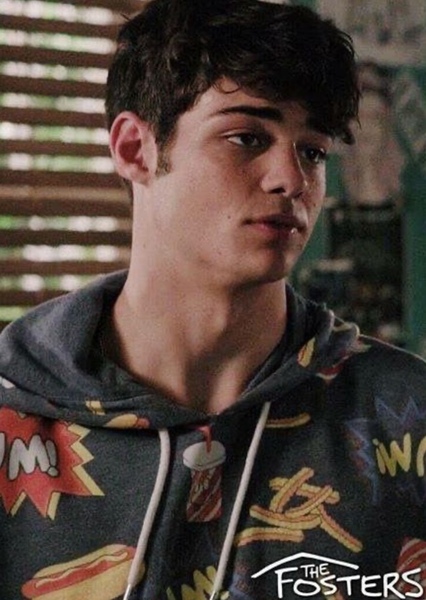 Noah Centineo photo