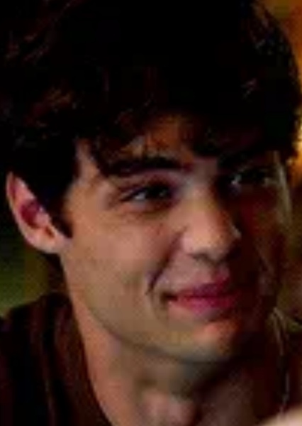 Noah Centineo photo