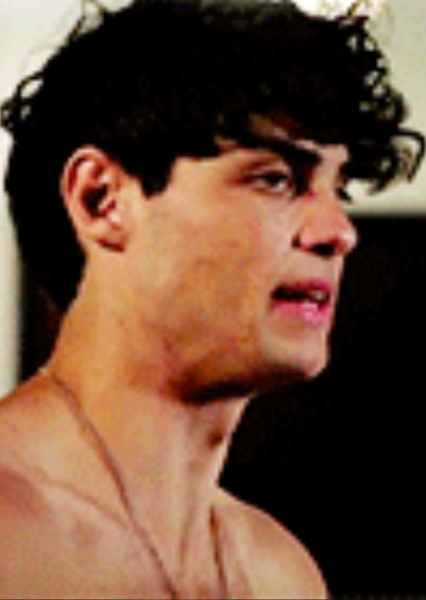 Noah Centineo photo
