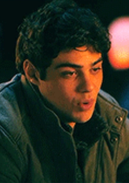 Noah Centineo photo