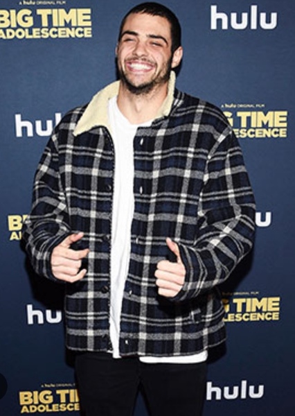Noah Centineo photo
