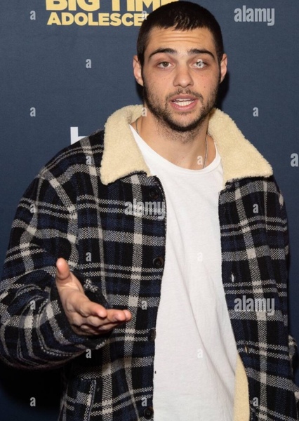 Noah Centineo photo