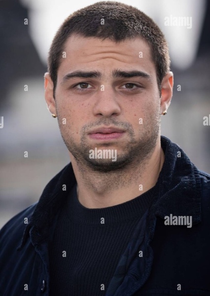Noah Centineo photo