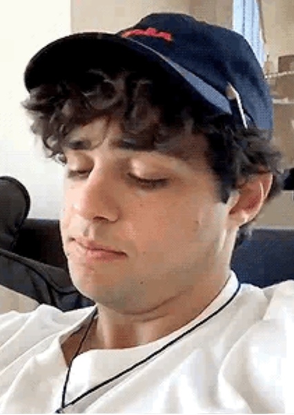 Noah Centineo photo