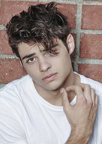Noah Centineo