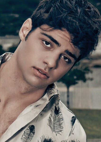 Noah Centineo photo