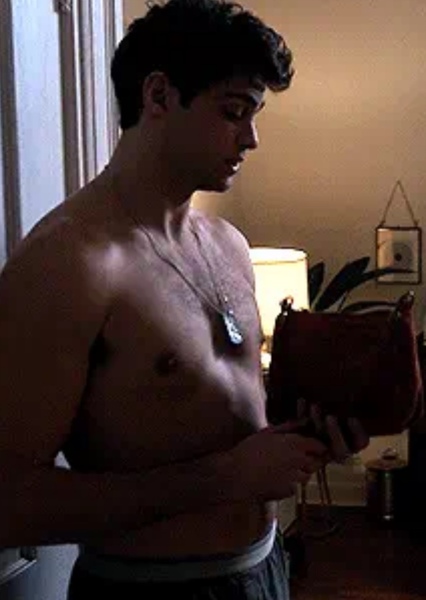 Noah Centineo photo