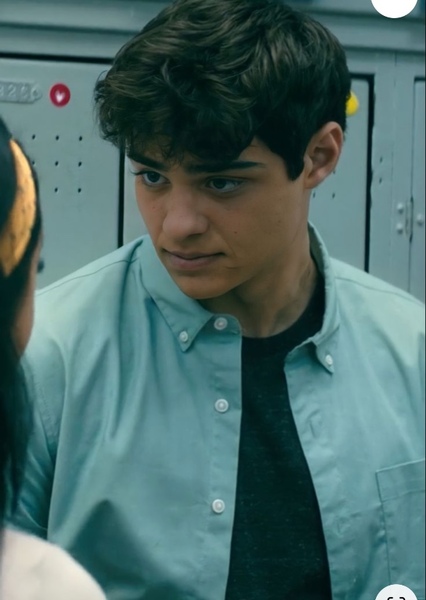 Noah Centineo photo