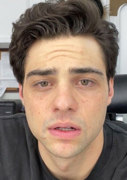 Noah Centineo photo