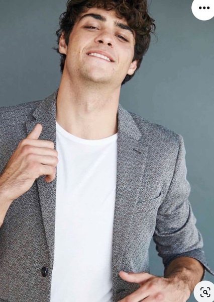 Noah Centineo photo