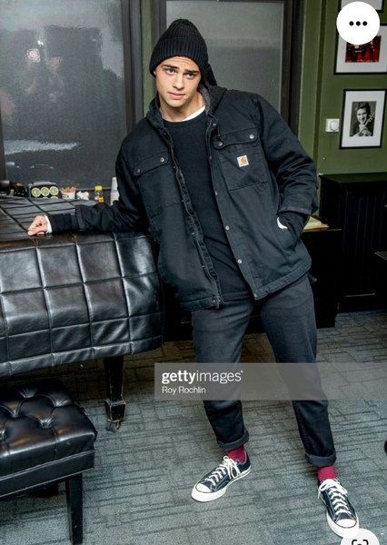 Noah Centineo photo