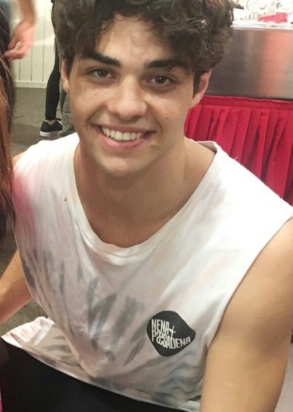 Noah Centineo photo