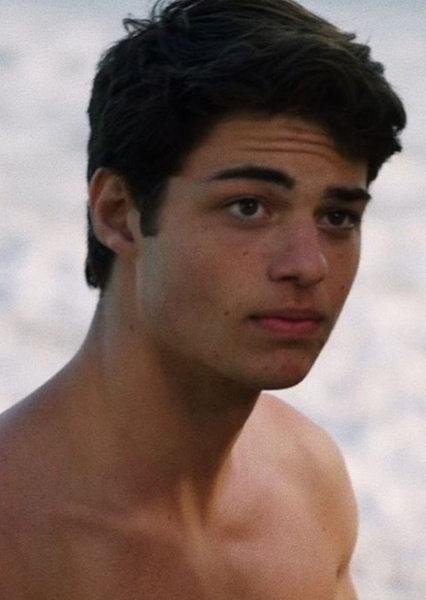 Noah Centineo photo
