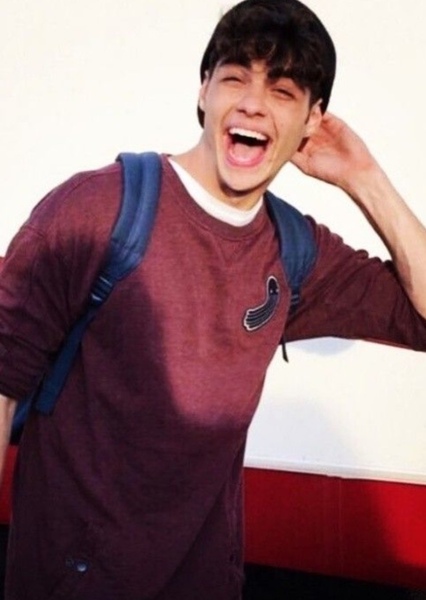 Noah Centineo photo