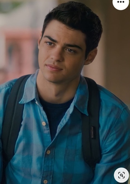 Noah Centineo photo