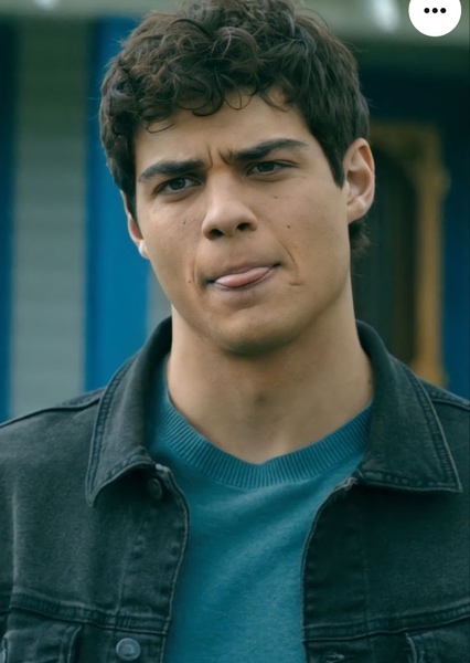 Noah Centineo photo