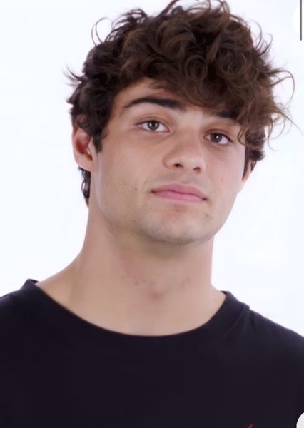 Noah Centineo photo