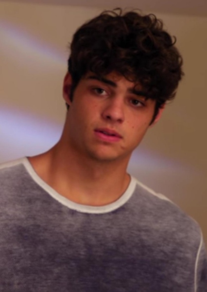 Noah Centineo photo
