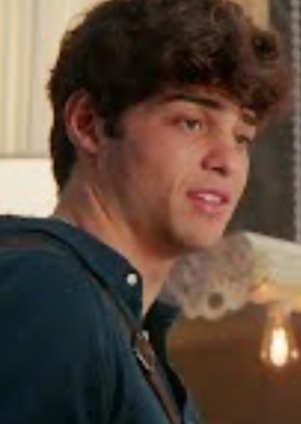 Noah Centineo photo