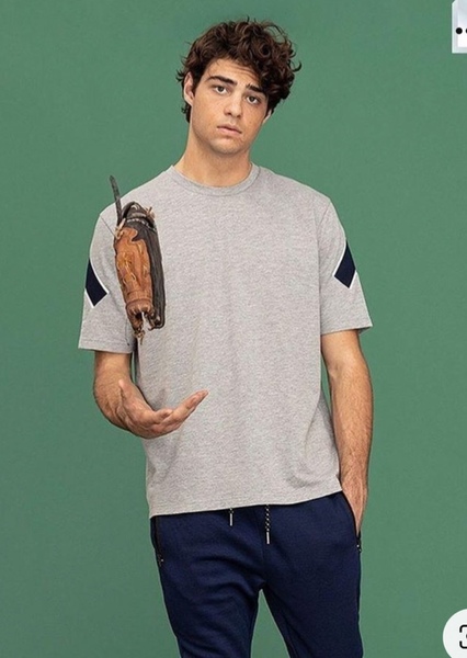 Noah Centineo photo