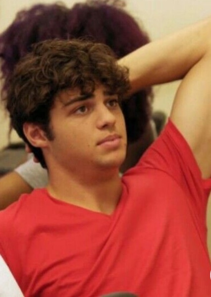 Noah Centineo photo