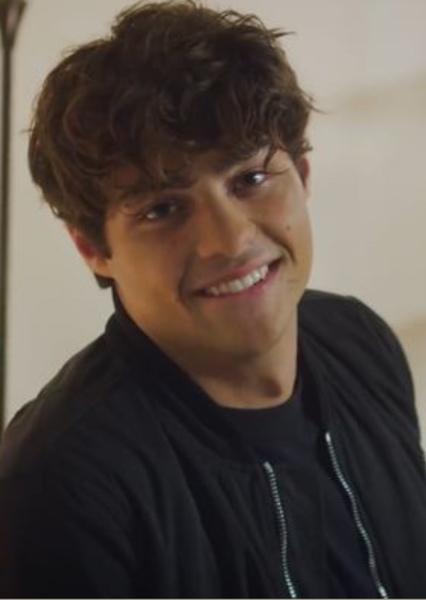 Noah Centineo photo