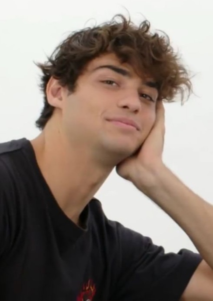 Noah Centineo photo