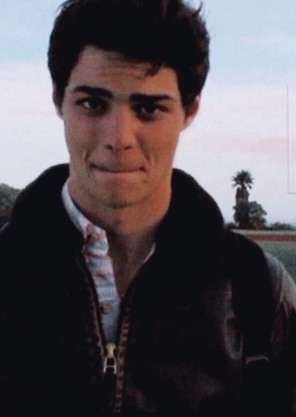 Noah Centineo photo