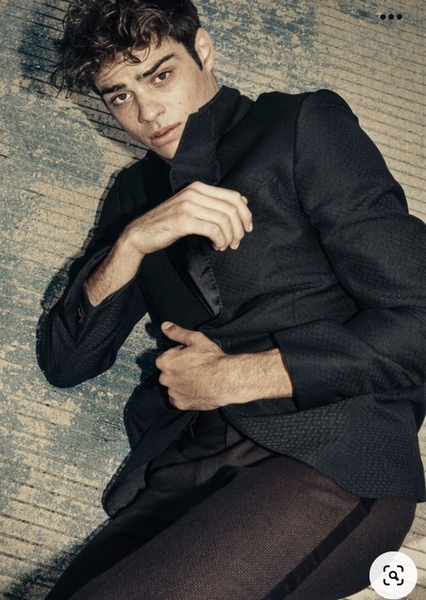 Noah Centineo photo