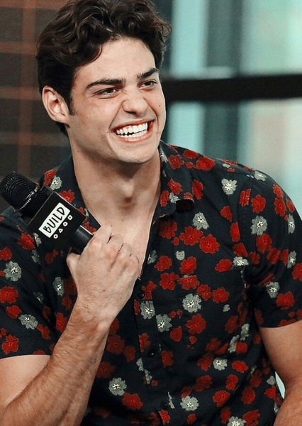 Noah Centineo photo