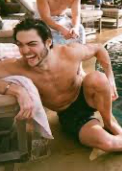 Noah Centineo photo