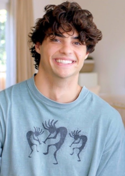 Noah Centineo photo