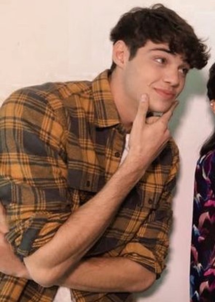 Noah Centineo photo