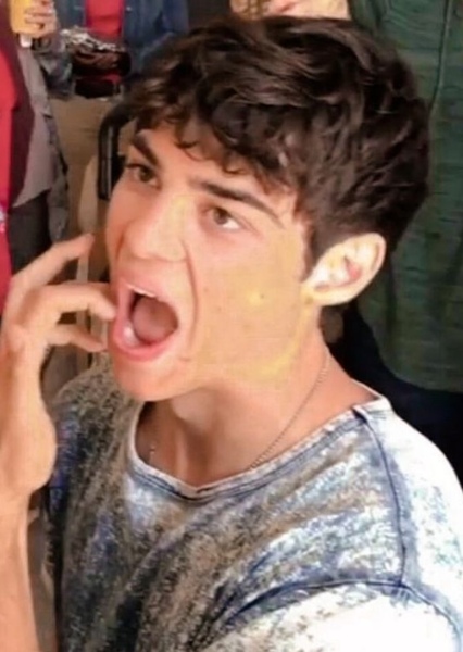 Noah Centineo photo