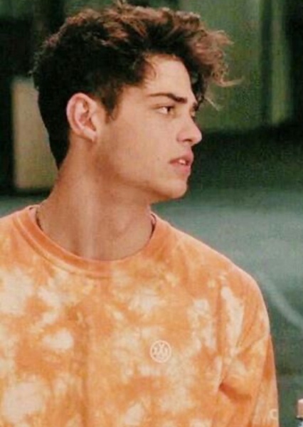 Noah Centineo photo