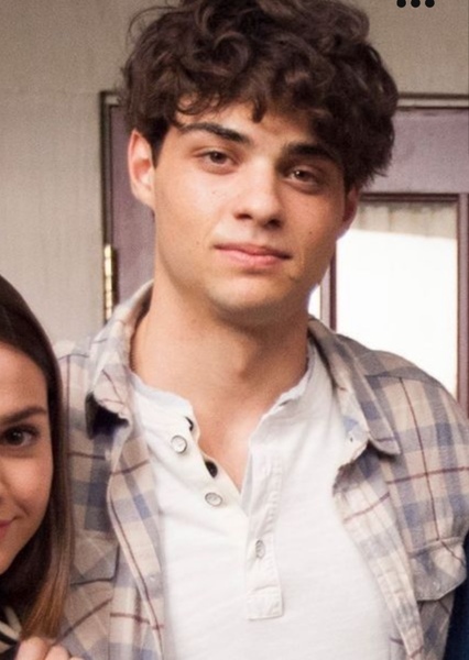 Noah Centineo photo