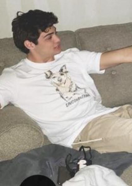 Noah Centineo photo