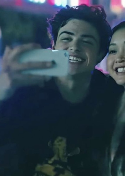 Noah Centineo photo