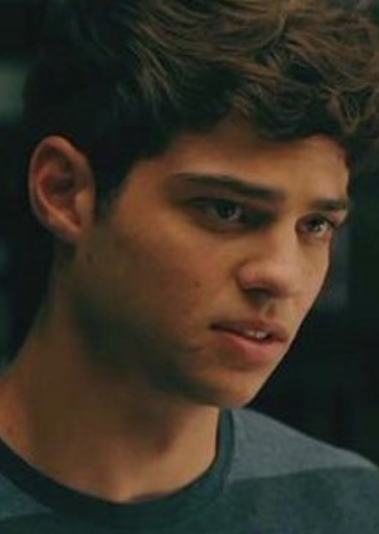 Noah Centineo photo