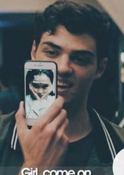 Noah Centineo photo