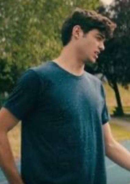 Noah Centineo photo
