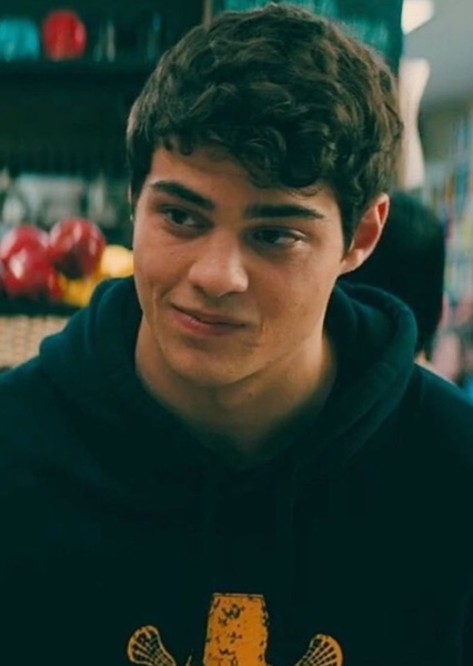 Noah Centineo photo