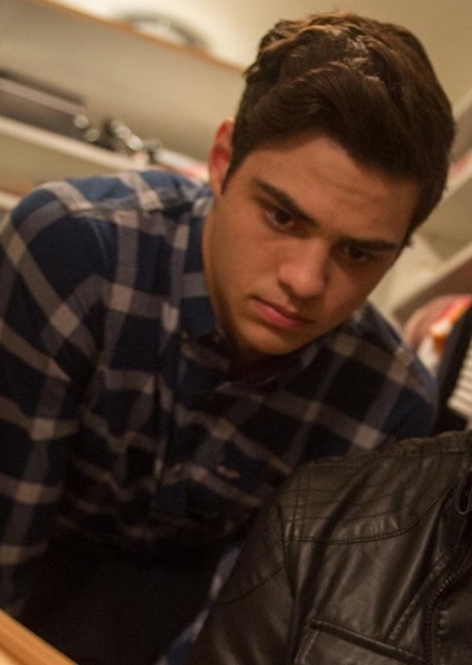 Noah Centineo photo