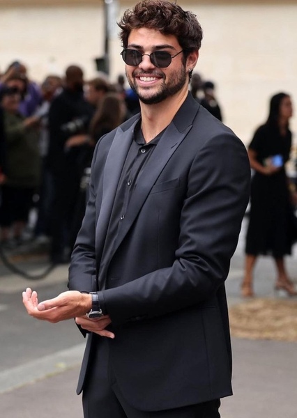 Noah Centineo photo