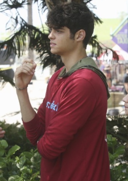 Noah Centineo photo
