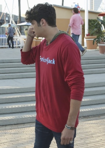 Noah Centineo photo