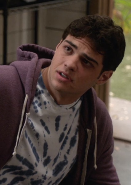 Noah Centineo photo