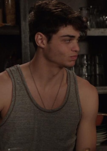 Noah Centineo photo