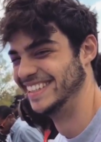 Noah Centineo photo